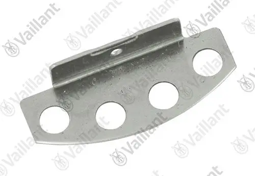 Vaillant Halter aus Metall mit vier runden Löchern, einem mittigen Anschluss und einer oberen Befestigungsnase, geeignet für industrielle Anwendungen.